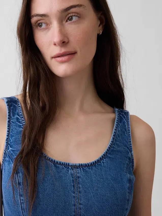 Maxikjole i denim med rund hals