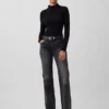 Mid Rise stive, avslappede flare-Jeans
