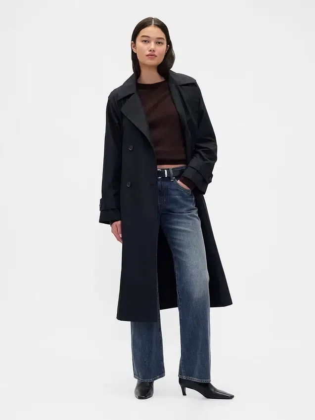 Mid Rise stive, avslappede flare-Jeans