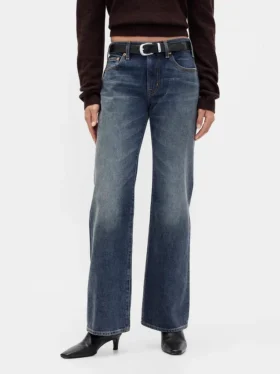 Mid Rise stive, avslappede flare-Jeans