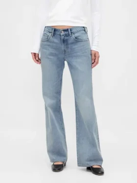 Mid Rise stive, avslappede flare-Jeans