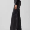 Mid Rise stive, avslappede flare-Jeans