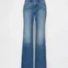 Mid Rise stive, avslappede flare-Jeans