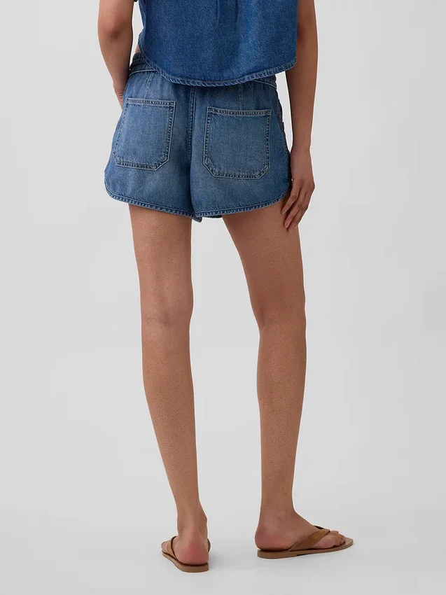 Mid Rise Ultrasoft Denim Easy Dolphin-Shorts