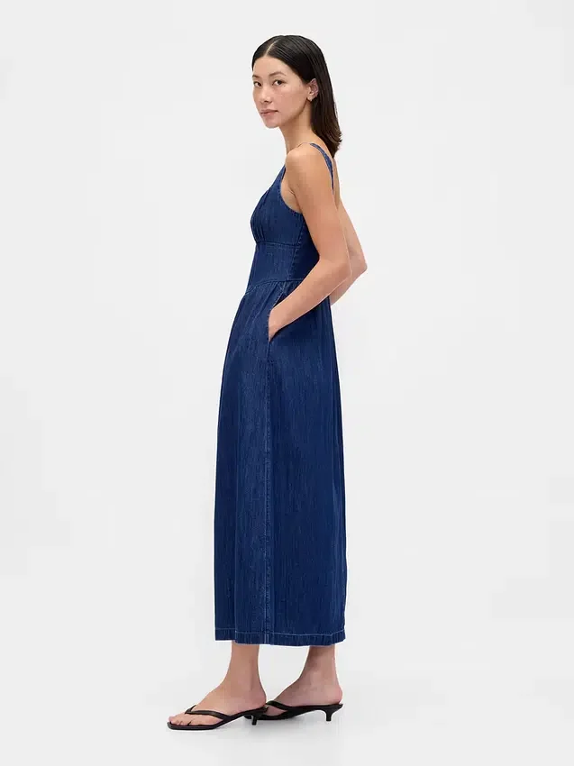 Midi-kjole i denim med lav midje og korsett