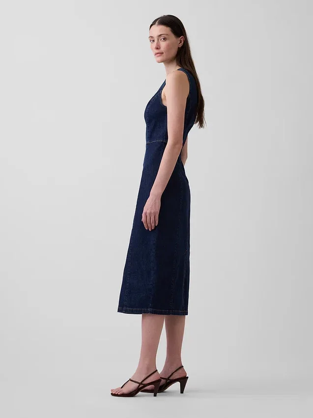 Midi-kjole i denim med tettsittende passform