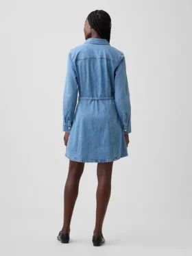Mini-kjole i denim med knapper foran