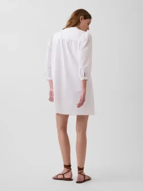 Mini-kjole i poplin med Henley-hals