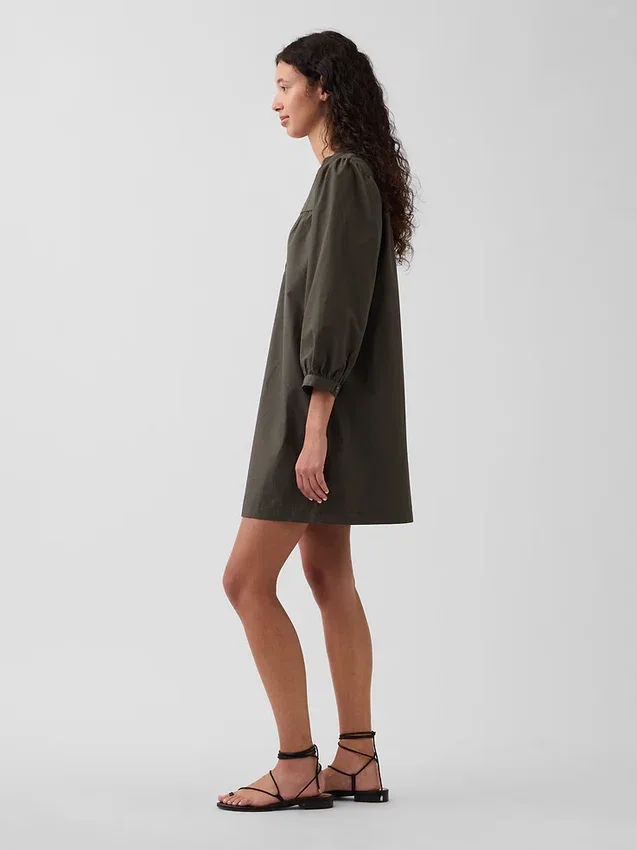 Mini-kjole i poplin med Henley-krage