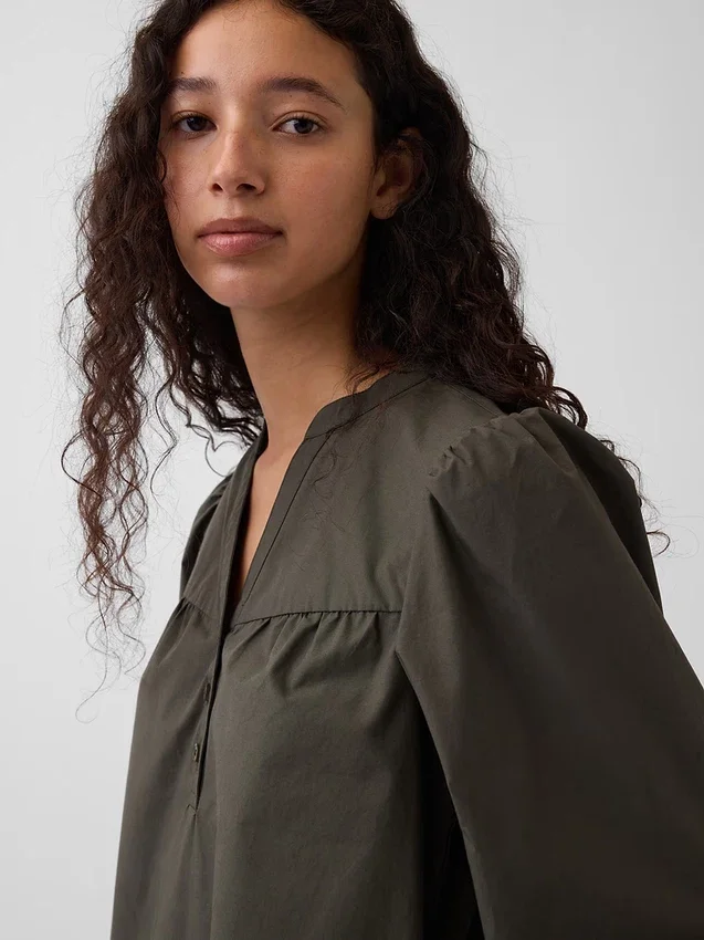 Mini-kjole i poplin med Henley-krage