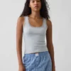 Mini ribbet pyjamas-tanktop med blonderkant