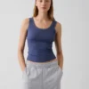 Mini ribbet pyjamas-tanktop med blonderkant