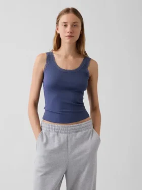 Mini ribbet pyjamas-tanktop med blonderkant