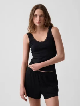 Mini ribbet pyjamas-tanktop med blonderkant
