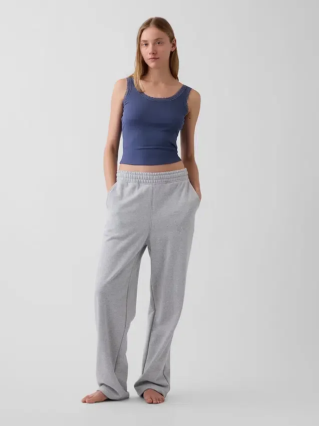 Mini ribbet pyjamas-tanktop med blonderkant
