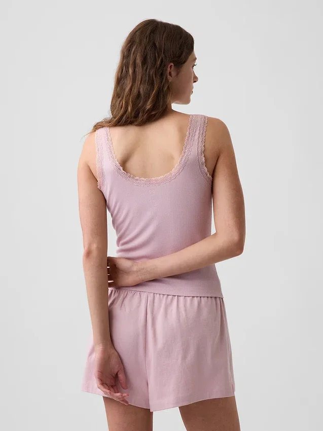 Mini ribbet pyjamas-tanktop med blonderkant
