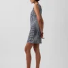 Mini-shiftkjole i gingham-denim