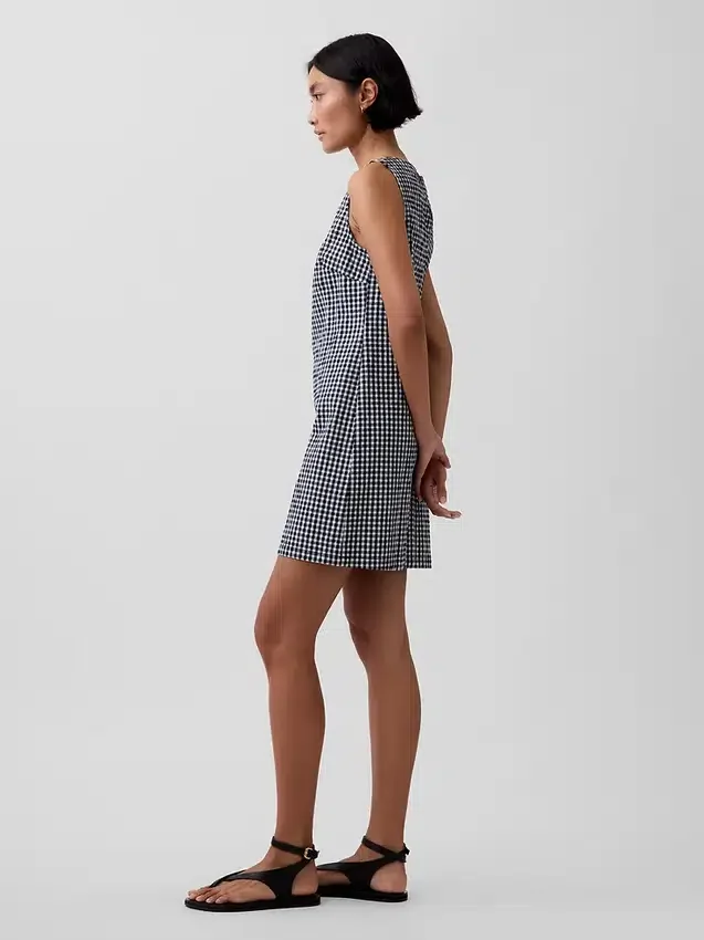 Mini-shiftkjole i gingham-denim