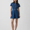 Mini-skjortekjole i denim med belte