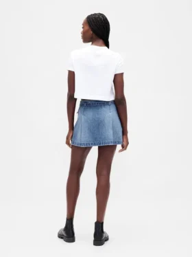 Mini-skjørt i denim med belte
