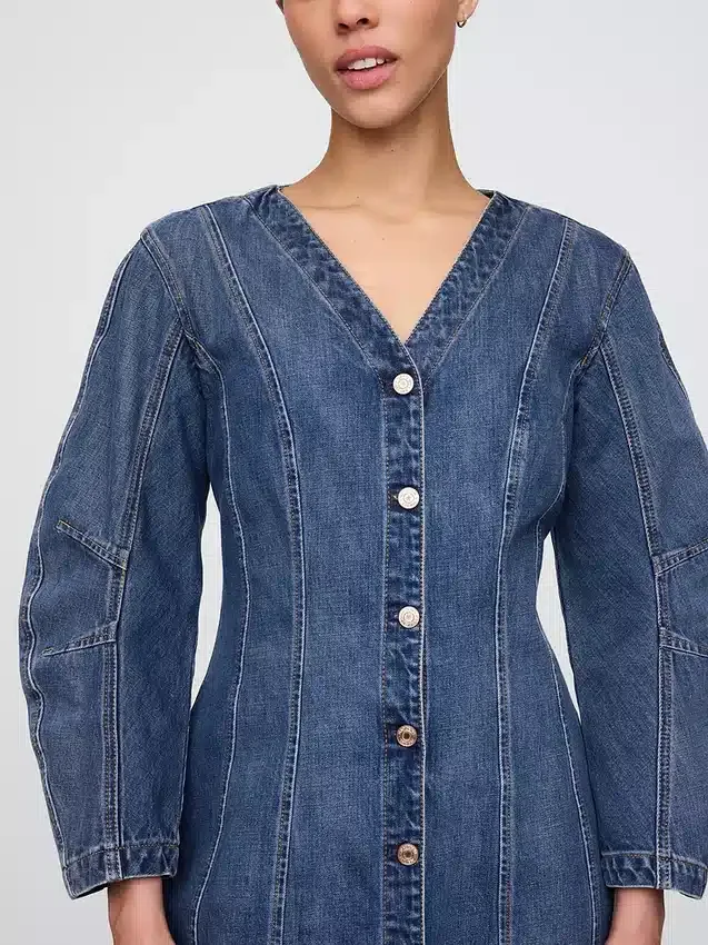 Minikjole i denim med tønneformede ermer