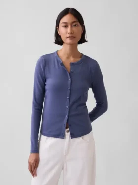 Moderne cardigan med rund hals