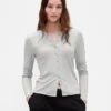 Moderne cardigan med rund hals