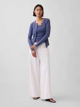 Moderne cardigan med rund hals