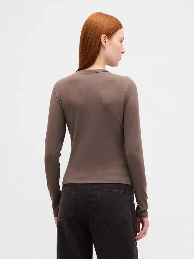 Moderne cardigan med rund hals