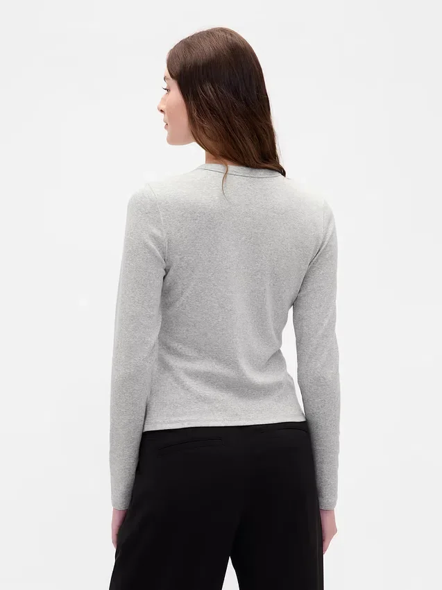 Moderne cardigan med rund hals