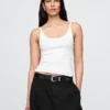 Moderne kort topp
