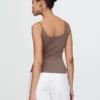 Moderne kort topp