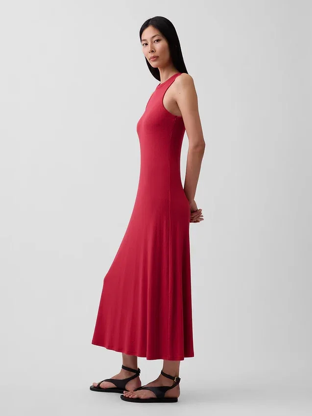 Moderne maxi-kjole med ribbet innebygd BH