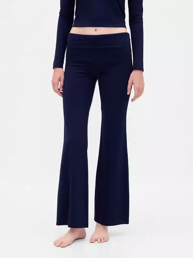 Moderne pyjamasleggings med brettet linning