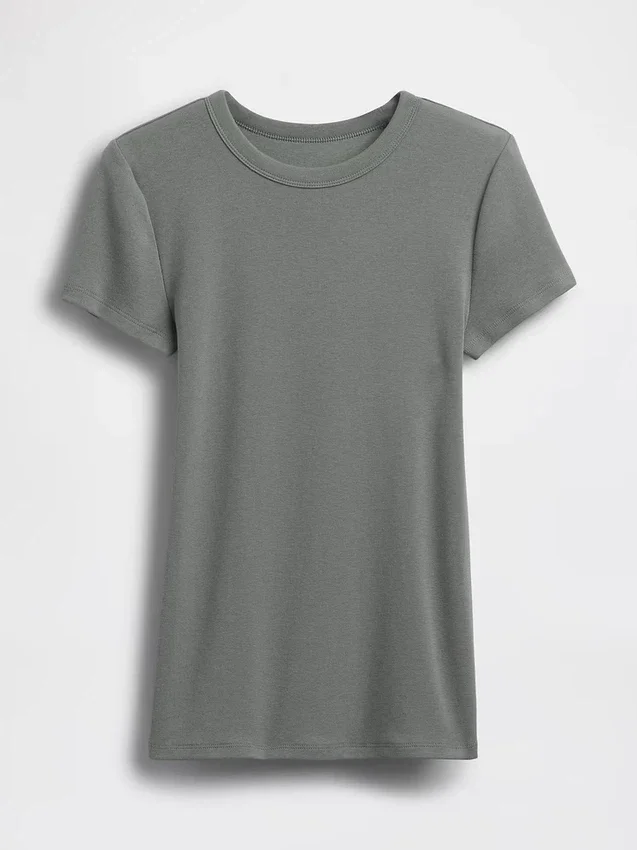 Moderne T-skjorte med rund hals