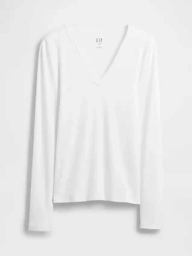Moderne T-skjorte med V-hals