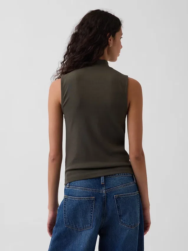 Moderne tank-top med høyhals