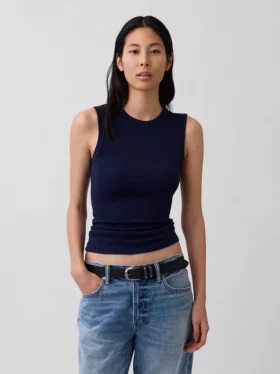 Moderne tank-top med rund hals