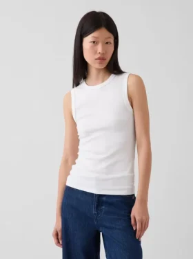 Moderne tank-top med rund hals