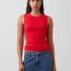 Moderne tank-top med rund hals