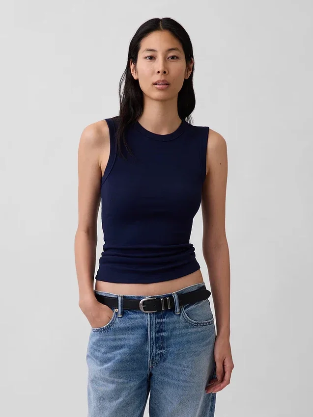 Moderne tank-top med rund hals