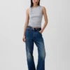 Moderne tank-top med rund hals