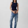 Moderne tank-top med rund hals
