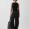 Moderne tank-top med rund hals