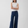 Moderne tank-top med rund hals
