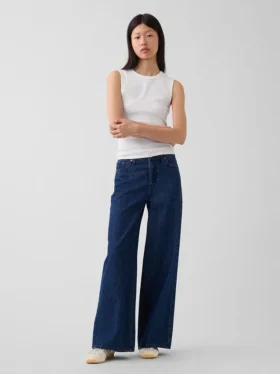 Moderne tank-top med rund hals