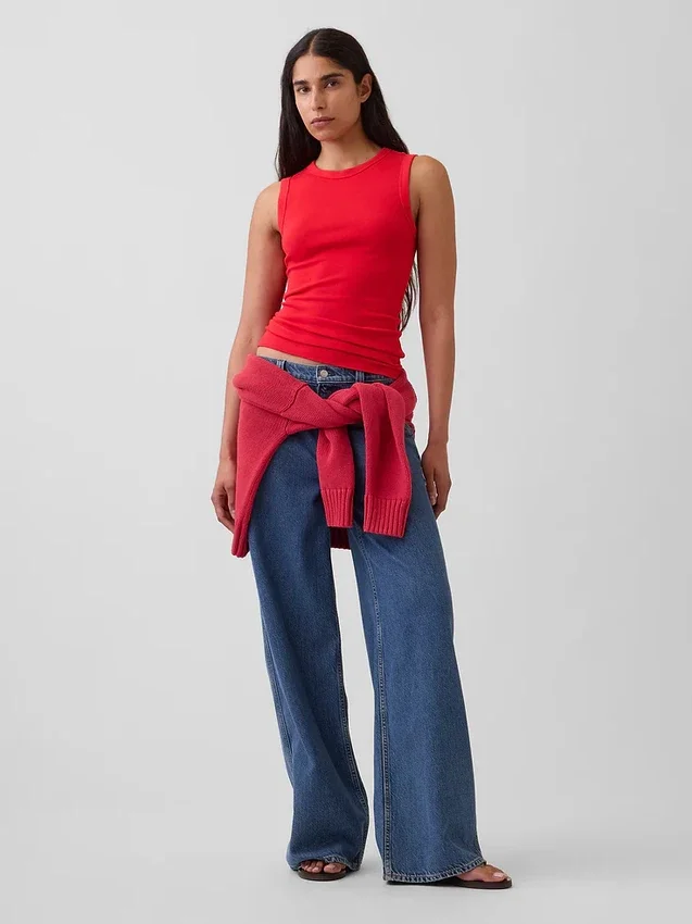 Moderne tank-top med rund hals
