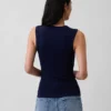 Moderne tank-top med rund hals
