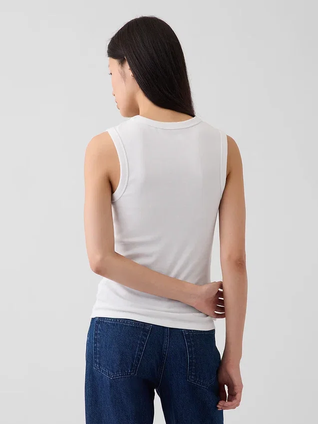 Moderne tank-top med rund hals