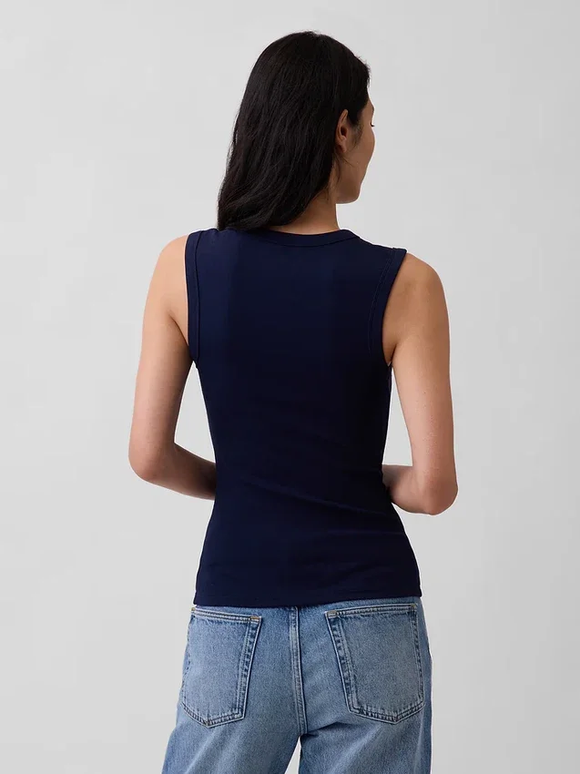 Moderne tank-top med rund hals
